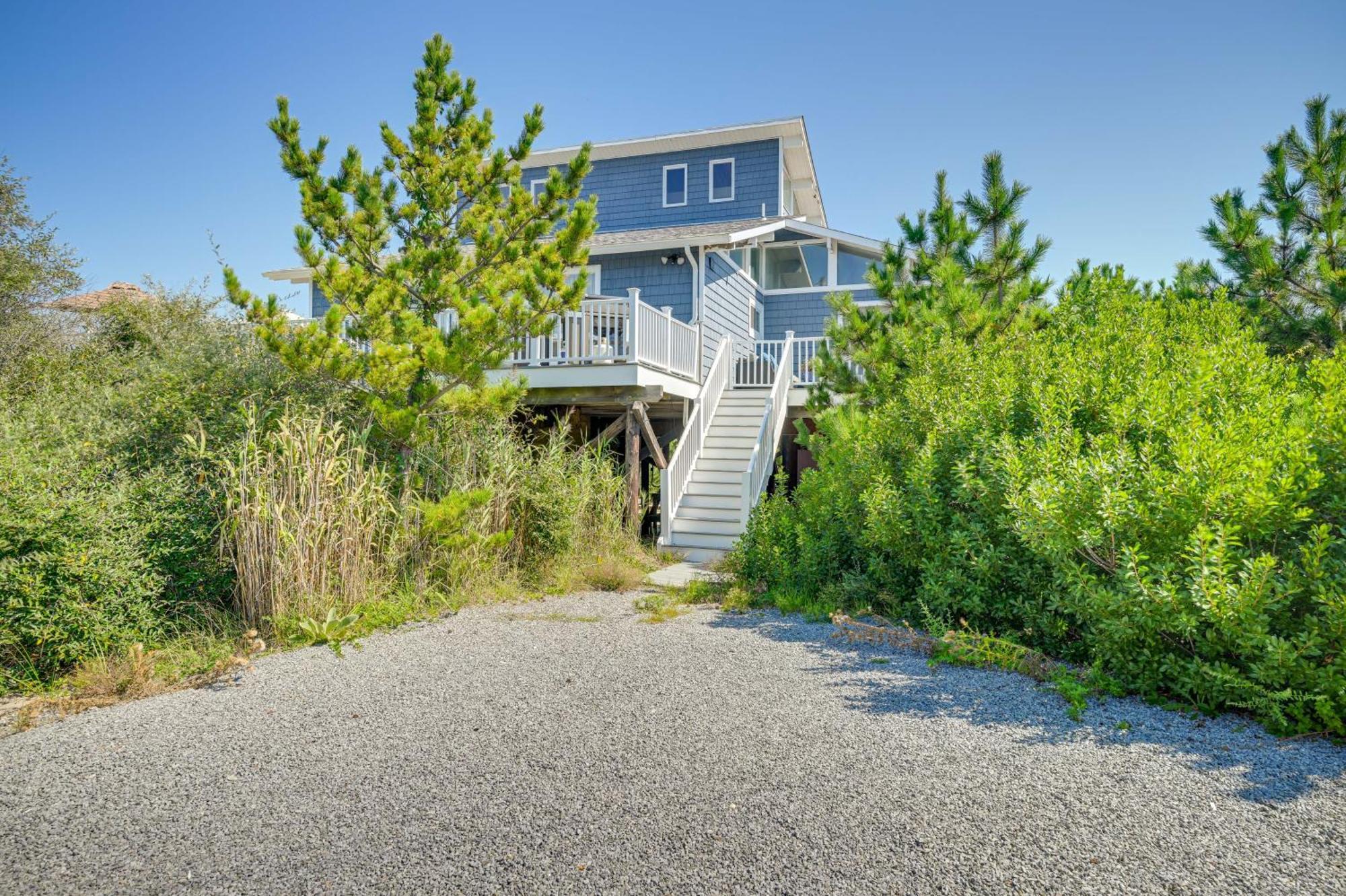 Westhampton Beach Home With Deck And Ocean Views! Exterior photo