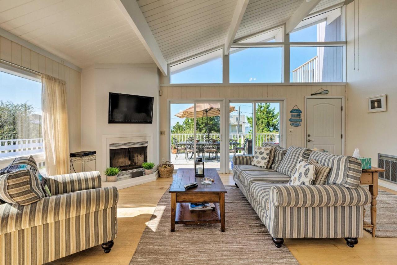 Westhampton Beach Home With Deck And Ocean Views! Exterior photo