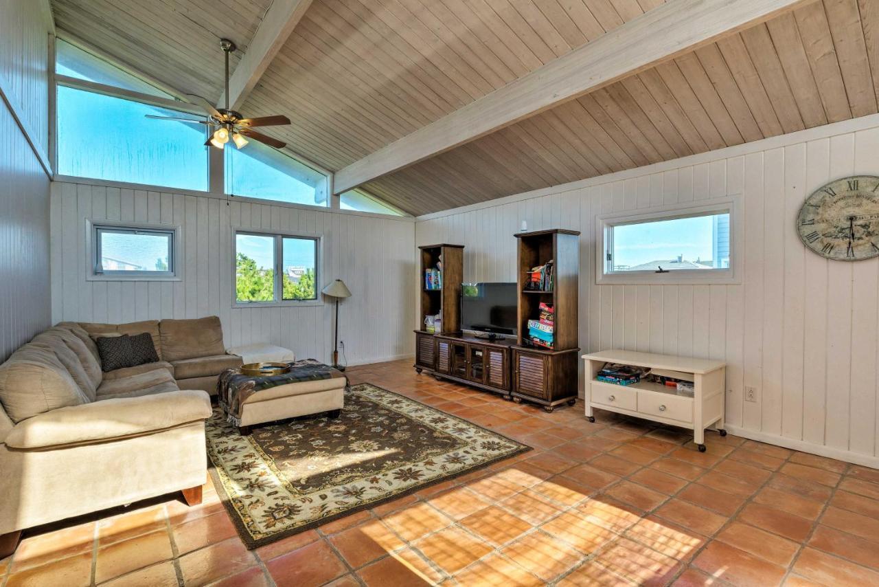 Westhampton Beach Home With Deck And Ocean Views! Exterior photo