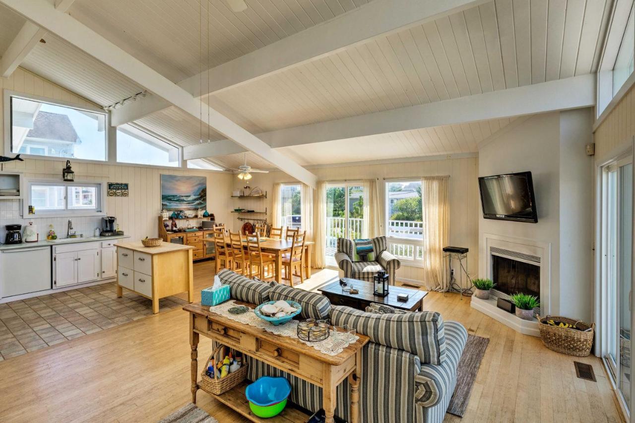 Westhampton Beach Home With Deck And Ocean Views! Exterior photo