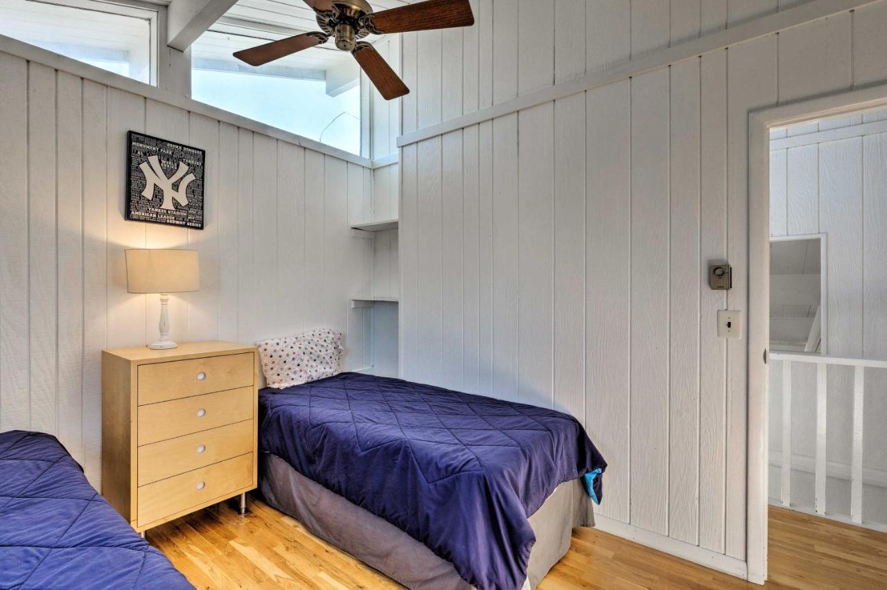 Westhampton Beach Home With Deck And Ocean Views! Exterior photo
